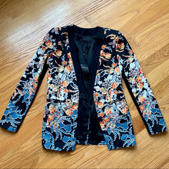 COPY - BCBGMAXAZRIA🌻🌸🌺FLORAL JACKET - Picture 2 of 5
